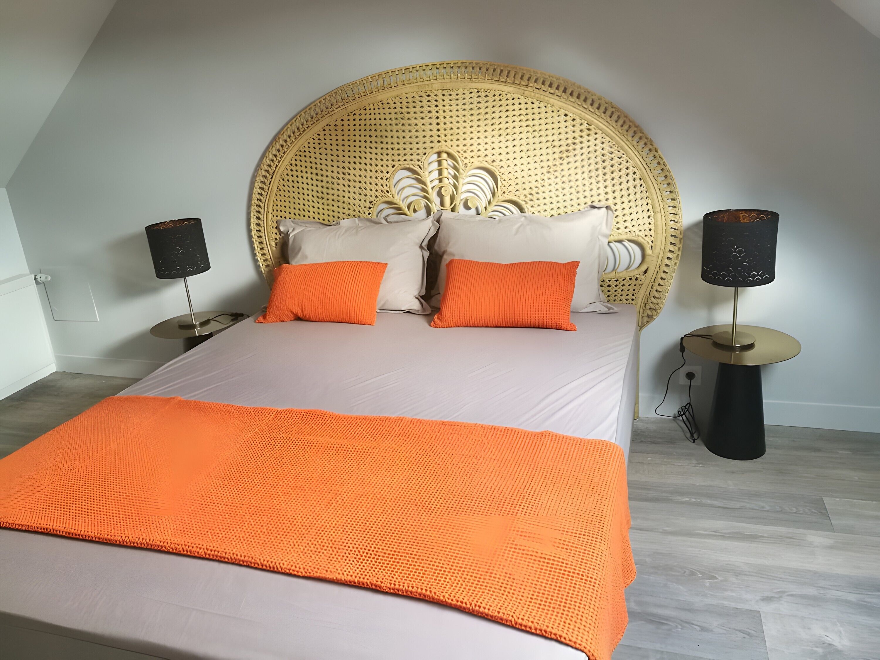 Fer et planche à repasser, Wi-Fi, draps fournis