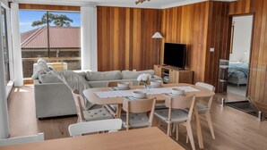 Unclassified image, 4 of 13, button - Sea Gazza - Welsh Street 12 (Bermagui)