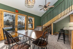 Dining - 3 Bedroom, Cozy Home at ACL (Apple River)