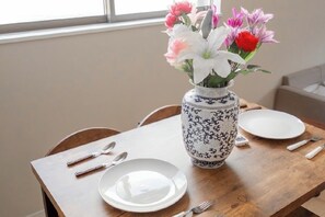 Villa, Multiple Beds, Balcony, City View | In-room dining - Seiran Villa (Osaka)