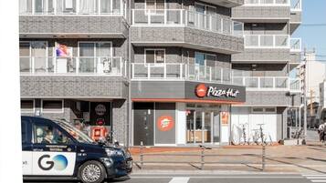 Villa, plusieurs lits, balcon, vue ville | Ăquipements de la chambre