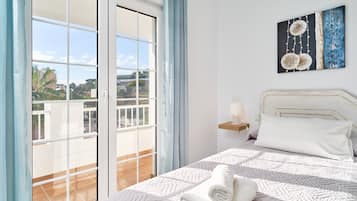 2 slaapkamers, een strijkplank/strijkijzer, wifi, beddengoed