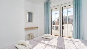 2 slaapkamers, een strijkplank/strijkijzer, wifi, beddengoed