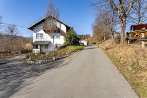 Exterior - Apartment "Erle" with Shared Garden and Wi-Fi (Olsberg)