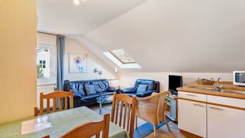 Télévision, table de tennis de table