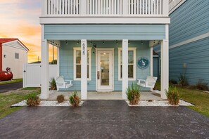 Exterior detail - 🏖️Walk to Beach-Great Location-4BR-The Tempest🏖️ (Panama City Beach)