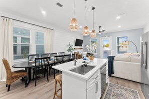 Interior - 🏖️Walk to Beach-Great Location-4BR-The Tempest🏖️ (Panama City Beach)