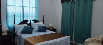 Lovely 2-bedroom rental unit with free parking - 1