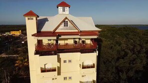 Exterior - Lovely 2-bedroom rental unit with free parking - 1 (Belize City)