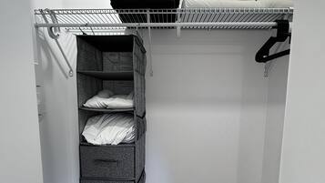 Casa, 2 habitaciones, para no fumadores, patio | Cortinas blackout, tabla de planchar con plancha y wifi gratis