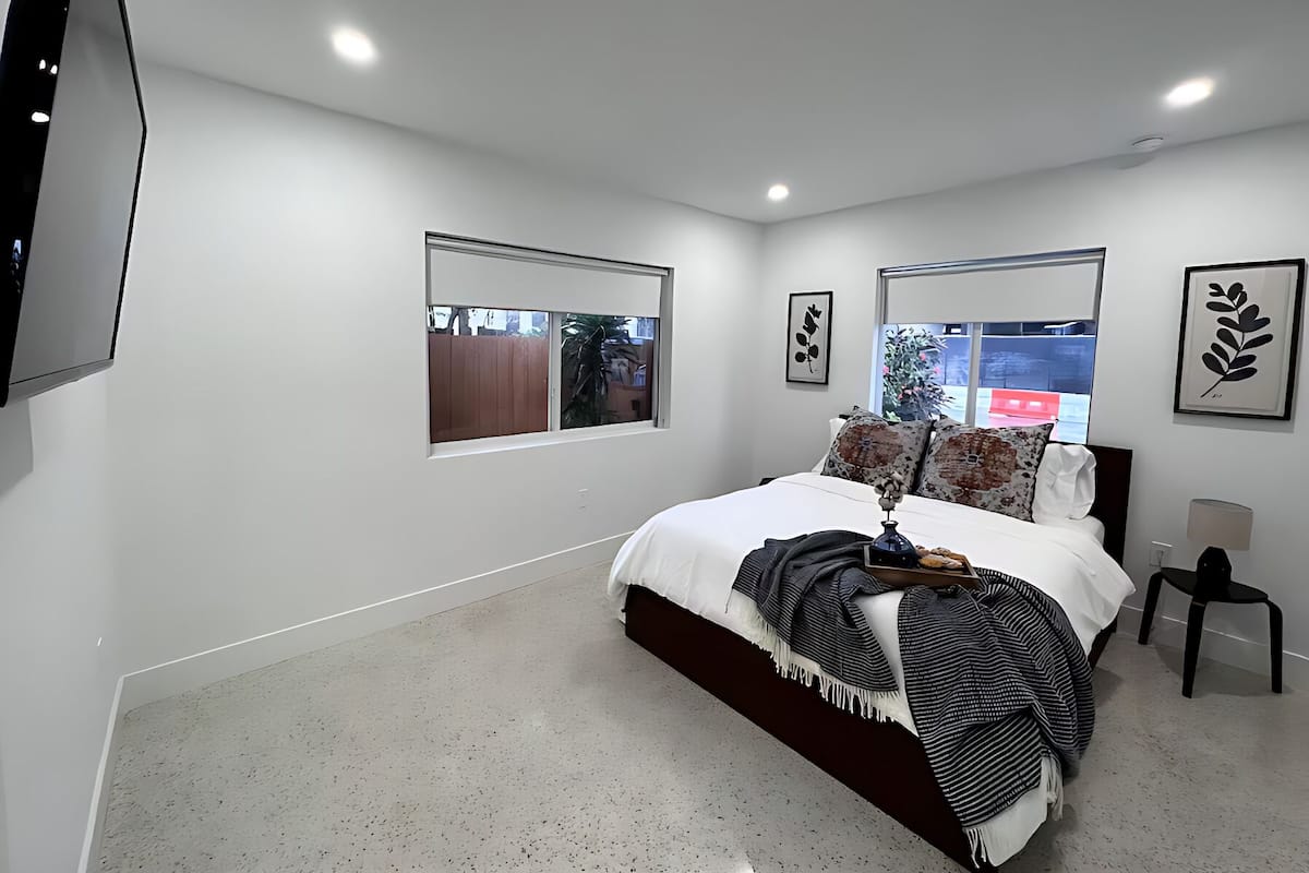 Blackout curtains, iron/ironing board, free WiFi