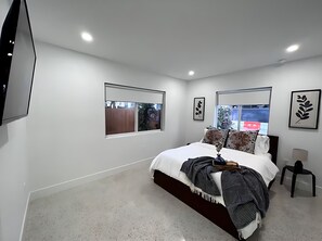 Hus - flera sängar - icke-rökare - uteplats | Mörkläggningsgardiner, strykjärn/strykbräda och gratis wi-fi