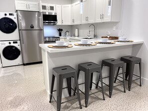 Placa de cocina, utensilios de cocina