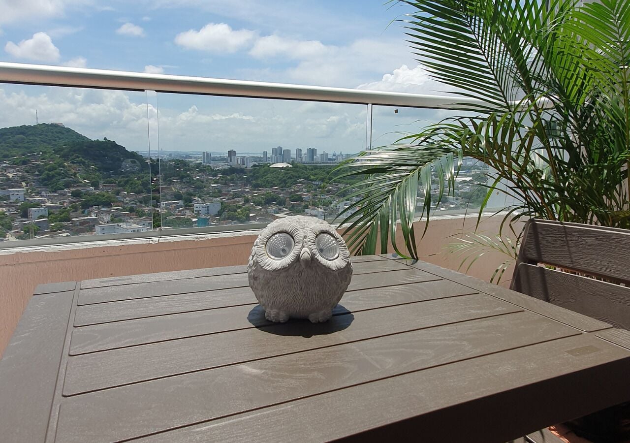 Leilighet, 2 soverom, balkong, byutsikt | Balkong