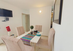 Apartment, 2 Bedrooms, Balcony, City View | Living area