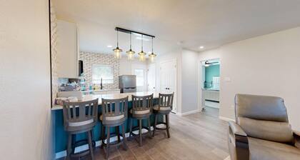 The Button on Bucknell - 2.8 mi to TAMU Campus!