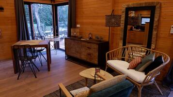 Télévision, table de tennis de table