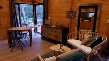 Télévision, table de tennis de table