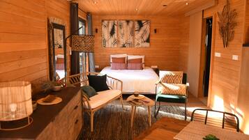 Fer et planche Ă repasser, Wi-Fi, draps fournis