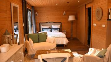 Fer et planche Ă repasser, Wi-Fi, draps fournis