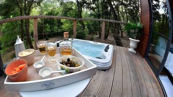 Bañera de hidromasaje exterior