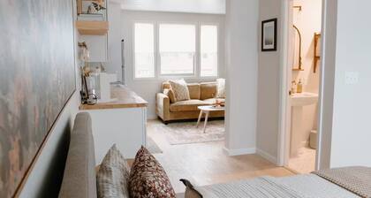 Cozy Cottage in The North End Near Downtown