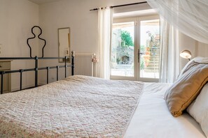 Bügeleisen/Bügelbrett, WLAN, Bettwäsche