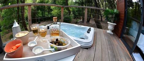 Bañera de hidromasaje exterior