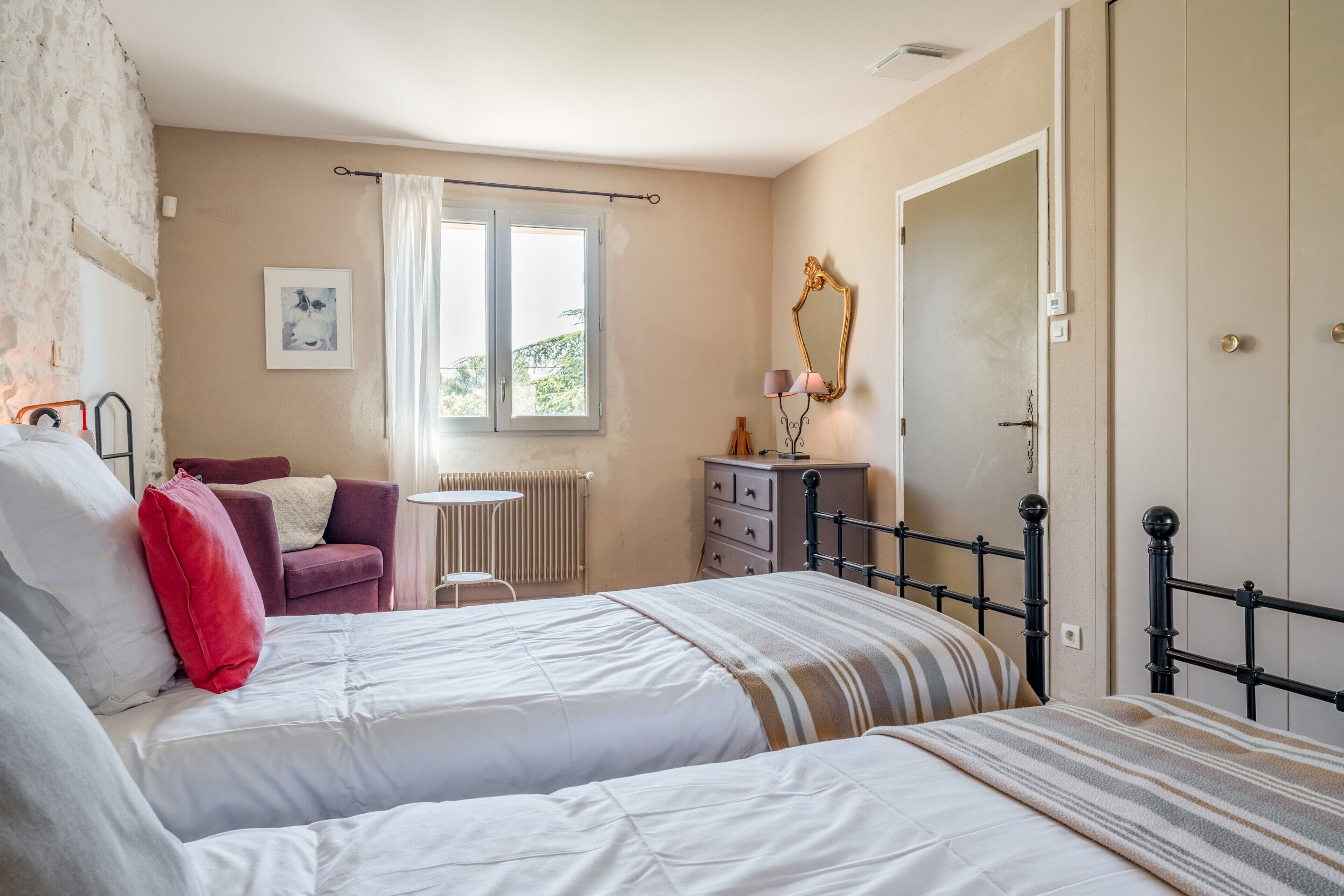 Strygejern/strygebræt, Wi-Fi, sengetøj