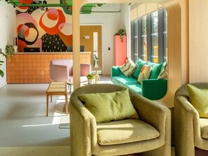 Lobby sitting area - Student Only The Brook (Bath)