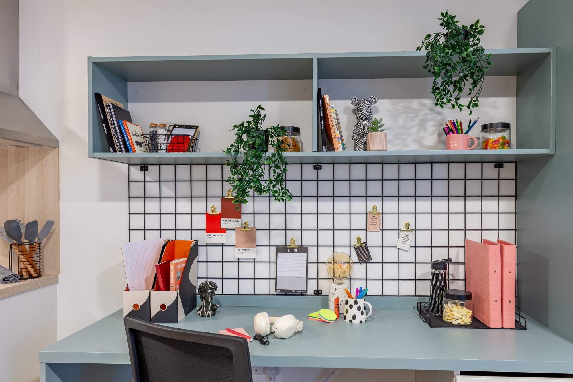 Tabla de planchar con plancha y wifi gratis 