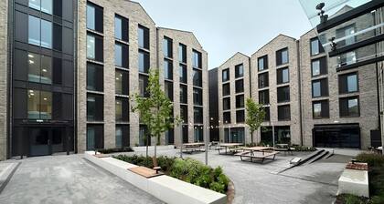 Student Only The Brook