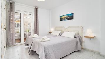 Fer et planche à repasser, Wi-Fi, draps fournis