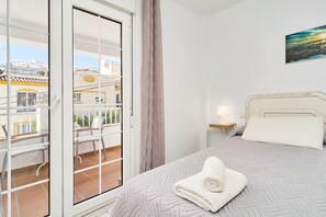 Bügeleisen/Bügelbrett, WLAN, Bettwäsche