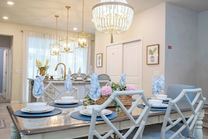 Interior - Amazing 5 Suite Home With Resort-style Amenities (Davenport)