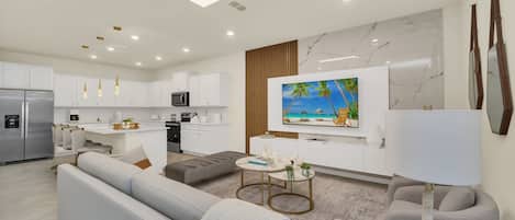 Casa (Multiple Bedrooms) | Área de sala de estar | Televisión