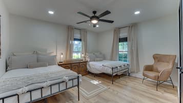 2 quartos, berço de viagem, Wi-Fi de cortesia, roupa de cama