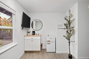 Interior - Wonderful Coastline Setting, Pet Friendly, Seconds to Beach, Community Fire-Pit, Volleyball. <br>Ocean Front. (Rockaway Beach)