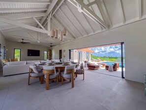 Dining - Villa Rives Marines – Luxury Escape with Stunning Sea Views (Saint-François)