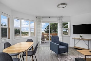 Living area - Wonderful Coastline Setting, Pet Friendly, Seconds to Beach, Community Fire-Pit, Volleyball. <br>Ocean Front. (Rockaway Beach)