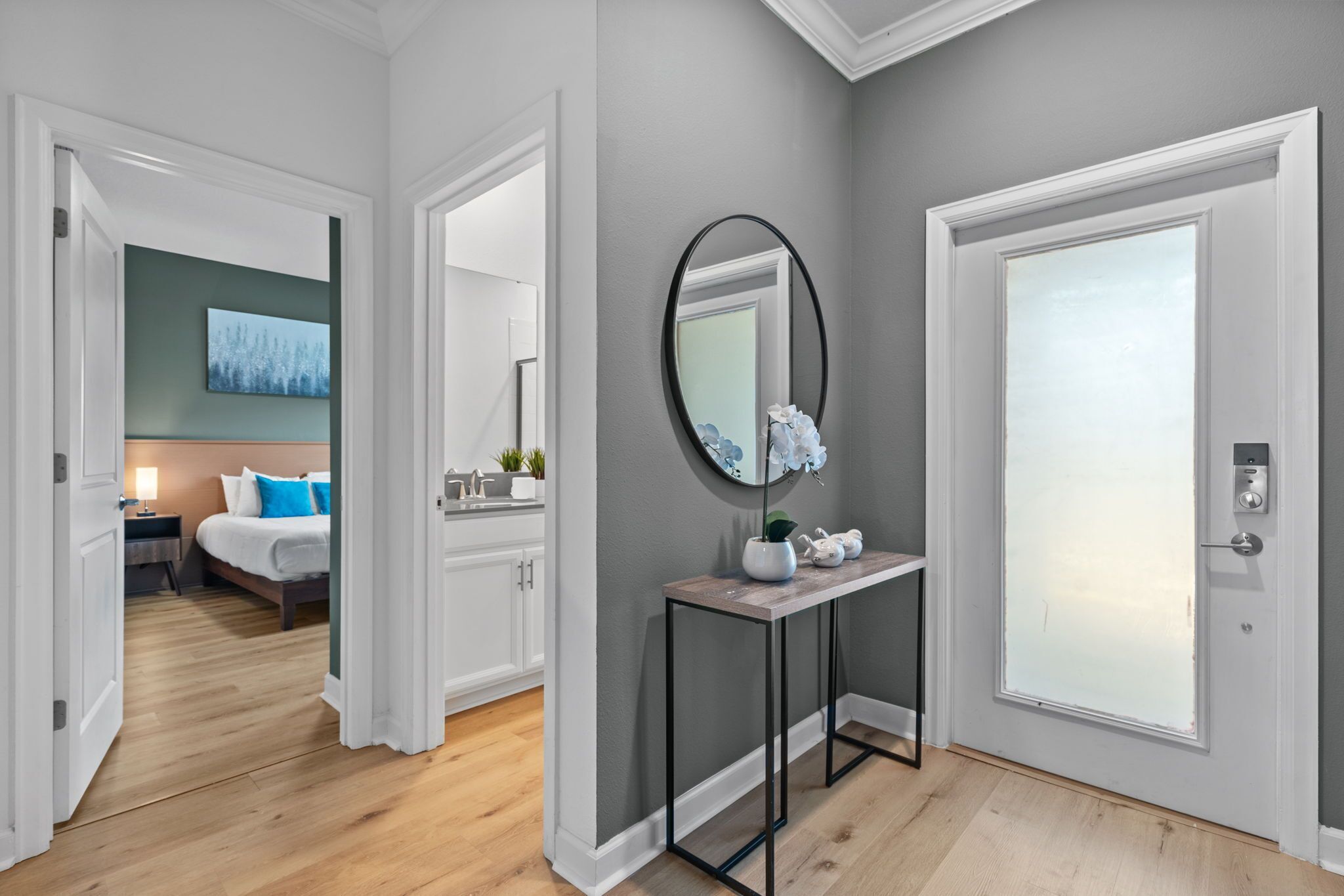 Desk, iron/ironing board, travel cot, free WiFi