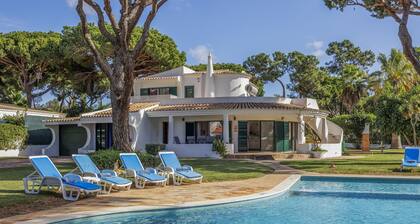 Joliet in Vilamoura With 4 Bedrooms and 3 5 Bathrooms