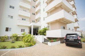 Exterior - Premium Three Bedroom Apartment at Clifton Place (Accra)