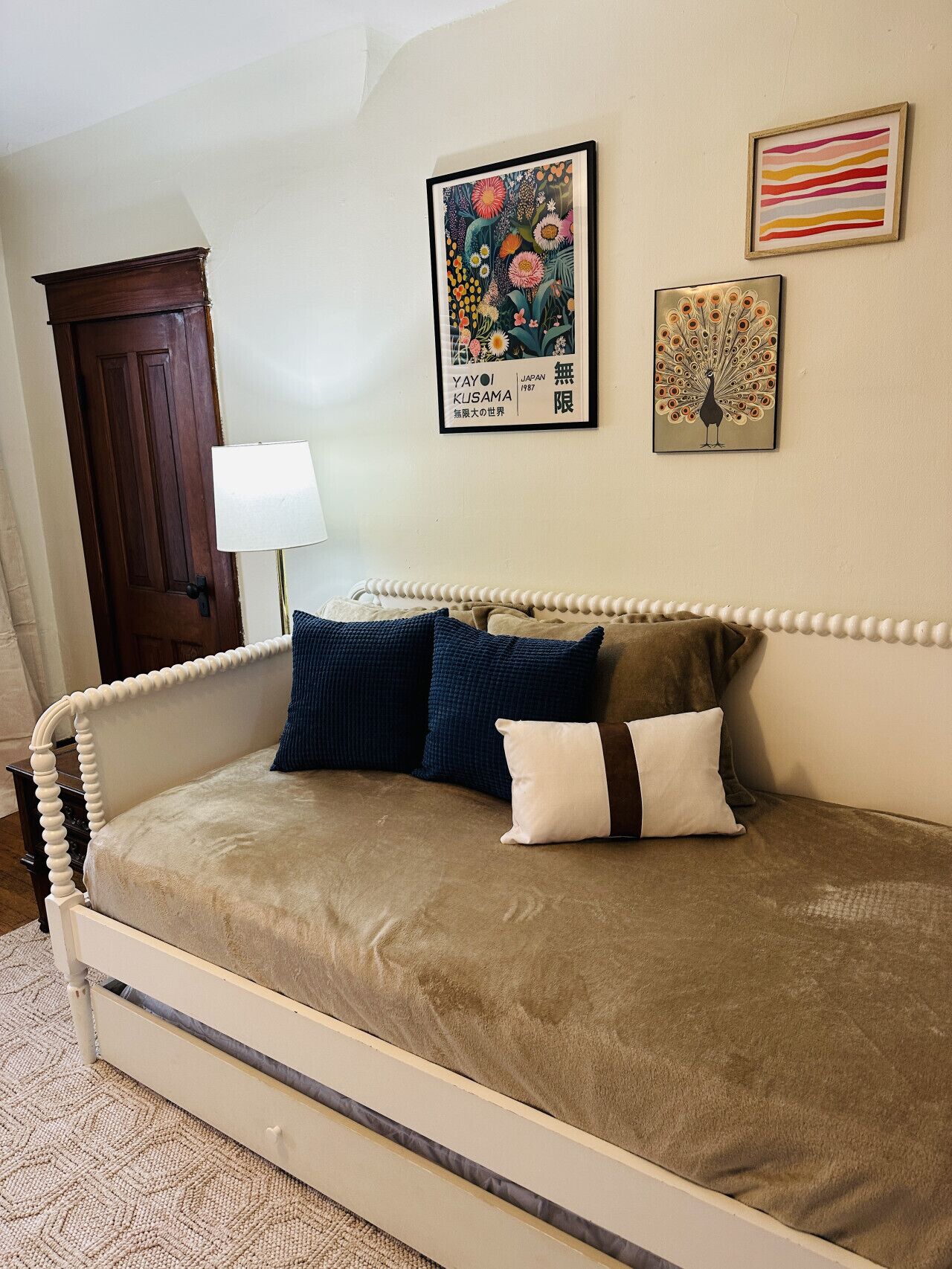 Skrivbord, strykjärn/strykbräda, gratis wi-fi och sängkläder