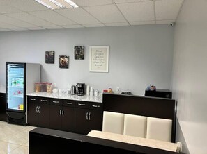 Desayuno continental incluido todos los días