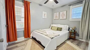 Ferros/tábuas de passar roupa, Wi-Fi, roupa de cama