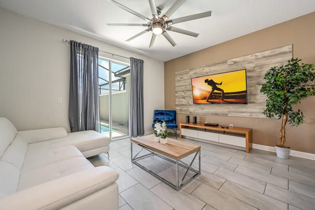 别墅 (4 Bedrooms) | 起居区 | 42-英寸智能电视（配备有线频道）