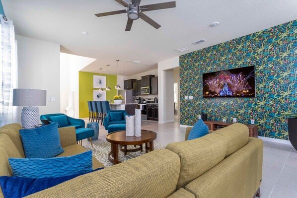 House (6 Bedrooms) | Living area | 50-inch Smart TV with cable channels - New & Fun Family Getaway - Super Cute Home (Davenport)