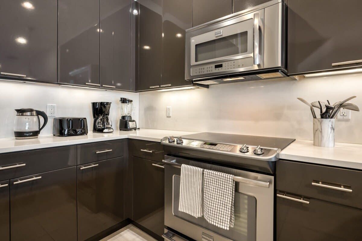 Villa (3 Bedrooms) | Private kitchen | Microwave, oven, highchair, blender