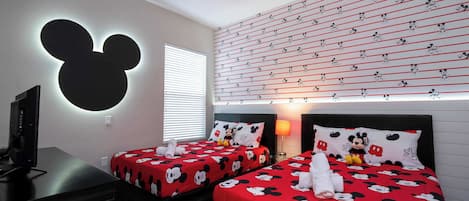 4 Schlafzimmer, laptopgeeigneter Arbeitsplatz, Verdunkelungsvorhänge